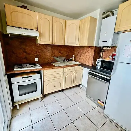 Tres Jolie Equipe & Wifi Apartmán *