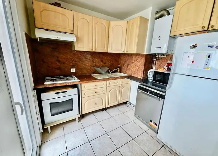 Tres Jolie Equipe & Wifi דירה *